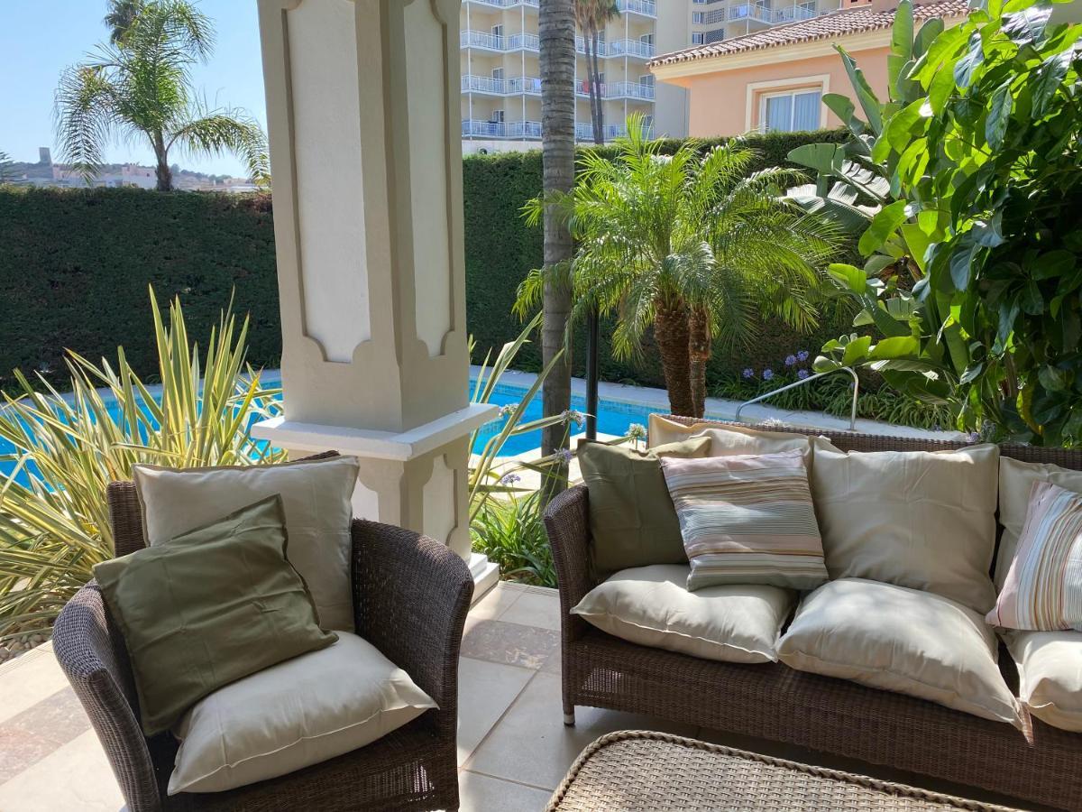Apartamentos Villa Torreblanca フエンヒロラ エクステリア 写真