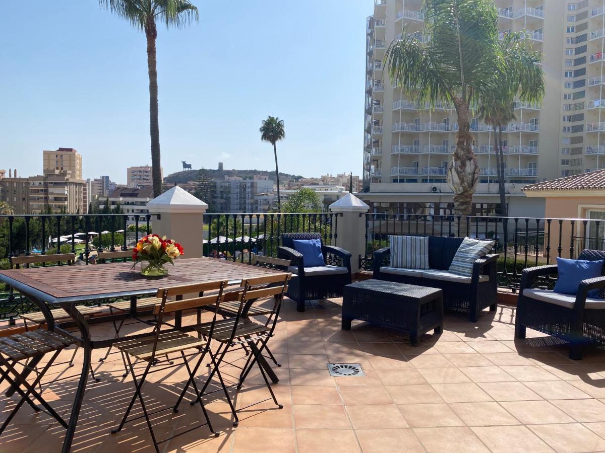 Apartamentos Villa Torreblanca フエンヒロラ エクステリア 写真
